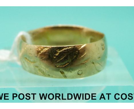 A 15ct gold wedding band (Size K, 3.1g) 