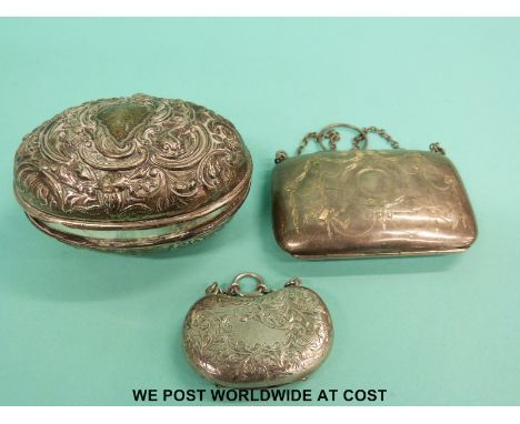 A Victorian hallmarked silver egg shaped box, length 8.5cm, London 1898, maker William Coryns & Sons Ltd, a George V hallmark