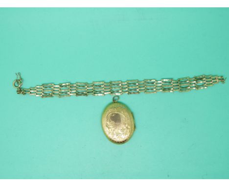 A 9ct gold gate bracelet (4.5g) and a gold plated locket