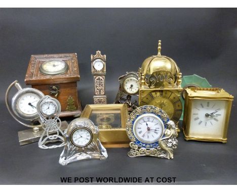 A collection of various small timepieces to include Deco style, lantern and some contemporary examples with quartz movements