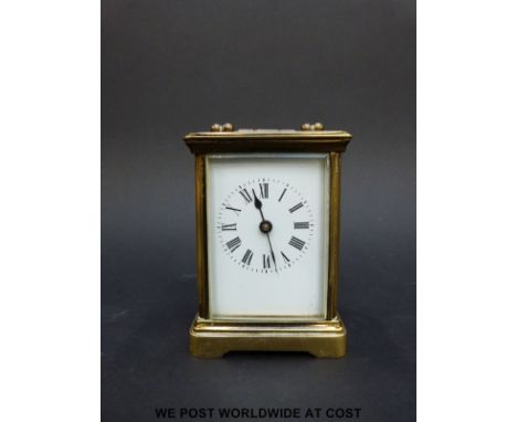 French brass carriage clock, late 19th / early 20th Century, movement back plate stamped R & Co. "Made in France", the cornic