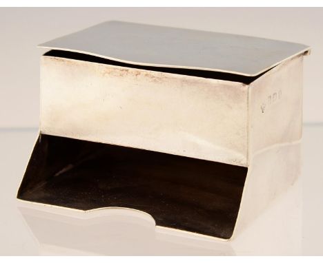 A GEORGE V SILVER TABLE MATCHBOX, 6CM L, MARKS RUBBED, BIRMINGHAM 1926, 3OZS 4DWTS Condition report  &nbsp;One corner of the 