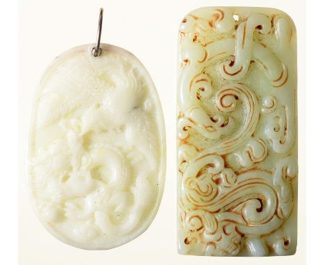A CHINESE PALE CELADON JADE PENDANT, C EARLY 20TH C, CARVED TO BOTH SIDES WITH CHILONG, 5.5CM H AND A CHINESE WHITE JADE PHOE