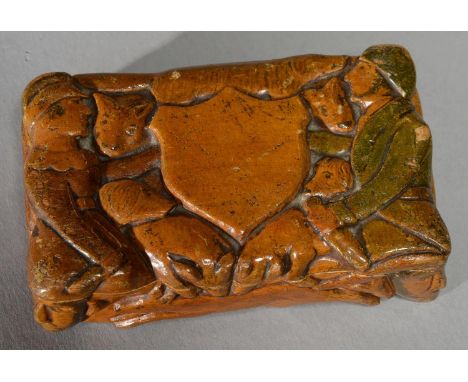 A SCOTTISH VICTORIAN CARVED POLYCHROME AND VARNISHED SYCAMORE SNUFF BOX, MID 19TH C, OF THE TYPE ASCRIBED TO 'BLIND WILLIE MC