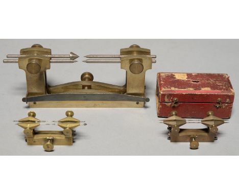 THREE BRASS AND FERROUS METAL WATCH AND CLOCKMAKER'S DEPTHING TOOLS, 19TH/EARLY 20TH C, 21CM L AND SMALLER, ONE IN PART ORIGI