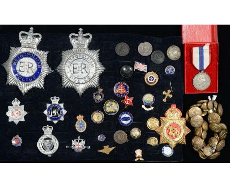 TWO METROPOLITAN POLICE HELMET PLATES, E II R AND MISCELLANEOUS POLICE AND OTHER BADGES, RAF BRASS TUNIC BUTTONS AND SILVER J