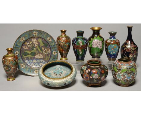 A SMALL COLLECTION OF CHINESE AND JAPANESE CLOISONNE ENAMEL VASES AND OTHER ARTICLES, MEIJI PERIOD AND LATER, VARIOUS SIZES C
