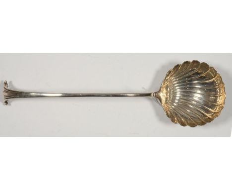 A GEORGE III SILVER SOUP LADLE, ONSLOW PATTERN WITH SHELL BOWL, BY THOMAS WALLIS, LONDON 1766, 5OZ 14DWTSCondition report  Ba