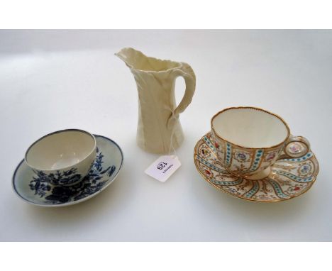 A small collection of European ceramics, to include an 18th century Worcester porcelain blue and white tea bowl and saucer in