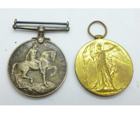A pair of WWI medals to T1-1391 Corporal W.M. Hitchman, Army Service Corps 