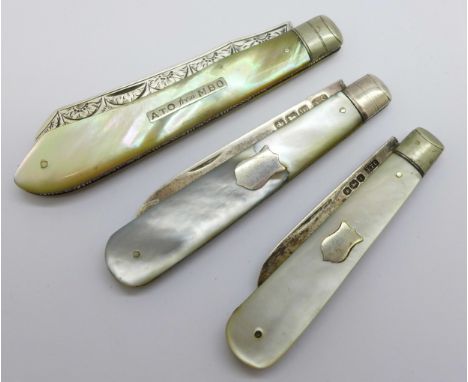 Three silver and mother of pearl fruit knives, (one MOP handle cracked) 