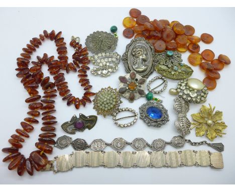 Vintage jewellery including amber, amber beads to be re-strung and a silver bracelet, (Art Nouveau brooch lacking pin) 