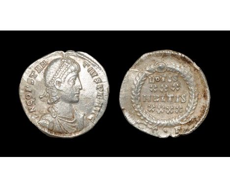 351-355 AD. Constantinople mint. Obv: DN CONSTAN-TIVS PF AVG legend with pearl-diademed, draped, cuirassed bust right. Rev: V