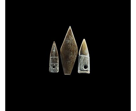 16th-18th century AD. A mixed group of bone net-making tools comprising: a flat-section shuttle with one pointed and one cham