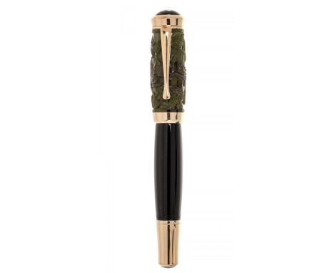 MONTBLANC" FOUNTAIN PEN, LIMITED SERIES QING DISNASTY.Barrel made of black precious resin and cap made of jade.Nib made of 18