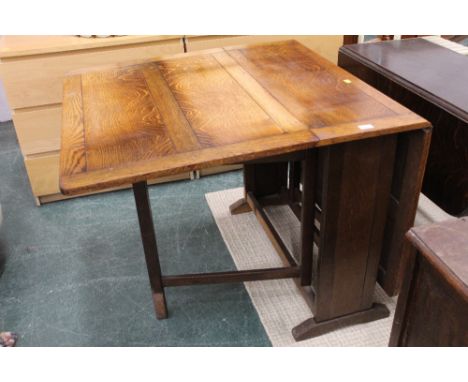 Oak drop leaf and gate leg table