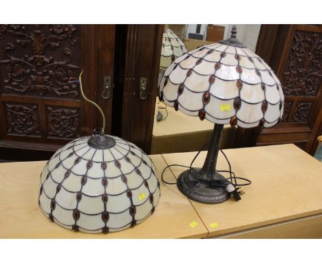 Tiffany style desk lamp with shade and matching ceiling shade, diameter 41 cm 