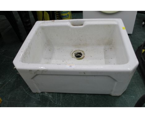 A ceramic Belfast sink  