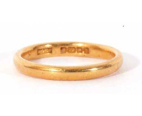 22ct gold wedding ring of plain polished design, Birmingham 1935, g/w 3.4gms, size L