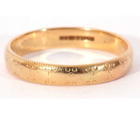 18ct gold wedding ring of plain polished design, 3.5gms, size R/S