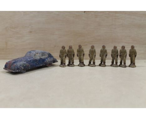 A VINTAGE STOKE ON TRENT MADE TOY CAR TOGETHER WITH A COLLECTION OF CERAMIC SOLDIER FIGURES