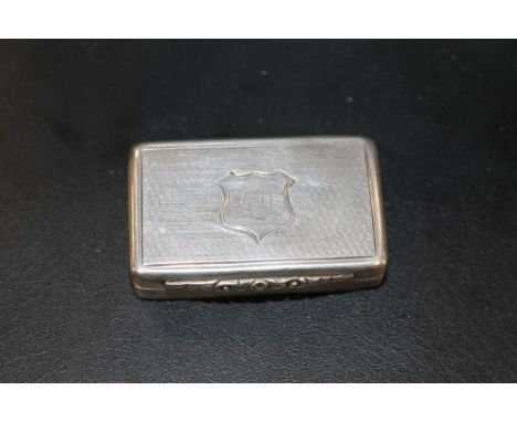 AN ANTIQUE SILVER SNUFF BOX - BIRMINGHAM 1745