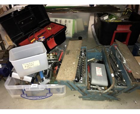 A Cantilever tool box &amp; contents including sockets &amp; spanners etc. also other tools (COLLECT ONLY)