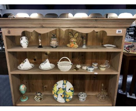 A solid pine kitchen wall shelf unit. 101cm x 72cm x Height 76cm