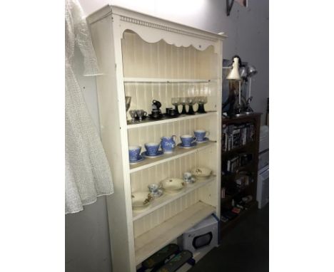 A white painted 6 shelf pine bookcase (COLLECT ONLY) 