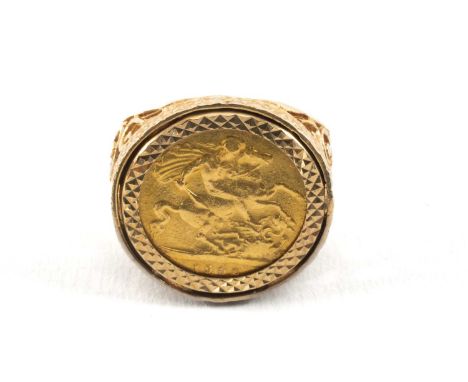 EDWARD VII GOLD HALF SOVEREIGN, 1902, in 9ct gold pierced ring mount, ring size T, 9.0gms in modern ring boxProvenance: priva