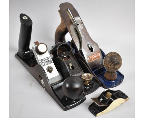 A Collection of Four Various Vintage Planes to Include Stanley, Record etc 