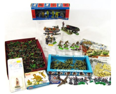 Various plastic soldiers, to include figure throwing hand grenade, 6cm high, other Crescent toy soldiers, part sets, air fix 