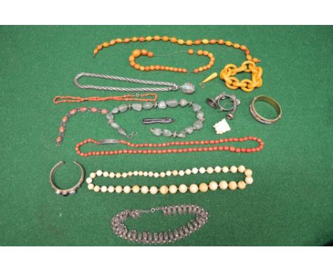 Quantity of costume and other jewellery to include coral necklace, mosaic bracelet and bangle etc