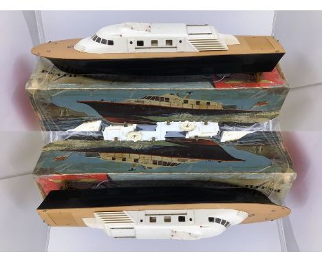 Victory: A boxed Victory Industries, Surrey, battery operated, 1:64 Scale, Vosper Triple Screw Express Turbine Yacht, black, 