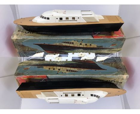 Victory: A boxed Victory Industries, Surrey, battery operated, 1:64 Scale, Vosper Triple Screw Express Turbine Yacht, black, 