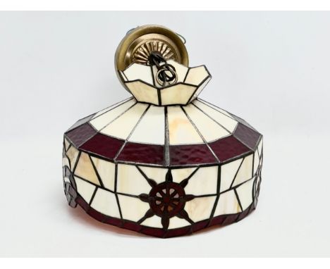 A Tiffany style light fitting. 31x24cm