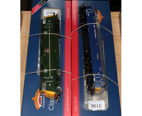 Bachmann OO Gauge DCC Ready Diesel Locomotives 32752Y Class 57 Totnes Castle First Great Western 57605 and 32050Y Class 42 Ce