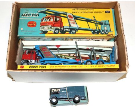 Corgi 1138 Car Transporter With Ford Tilt Cab together with 351 Land Rover RAF vehicle (both E boxes E-G) (2)