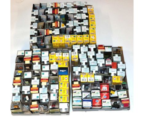 Oxford Models And Similar 1:76 Scale Models A Collection Of Assorted Boxed Models  (approx. 160)
