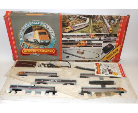 Hornby Railways OO Gauge R543 Advanced Passenger Train Set (E-G, lacks pantograph, box F)