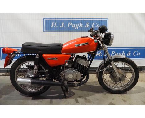 Benelli 250cc motorcycle. 1975. 250cc Engine no. 7285Runs and rides.  Reg. HFH 696N. V5 and keys 