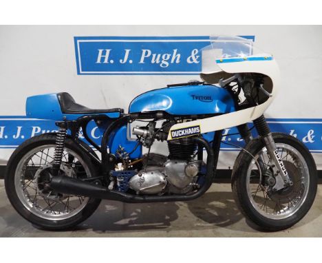 Triton 750 classic track motorcycle. 750cc.Engine No- HE 29986Norton slim line 1961 frame, Triumph Bonneville 1971 T120R engi