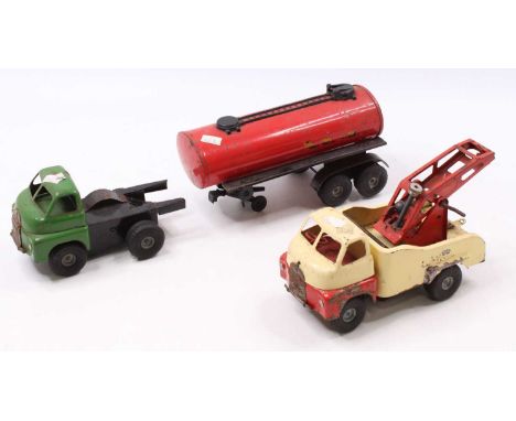 Two Triang models to inlcude No. 3 Push and Go articulated BP Shell tanker, together with No. 3 Push and Go crash truck in cr