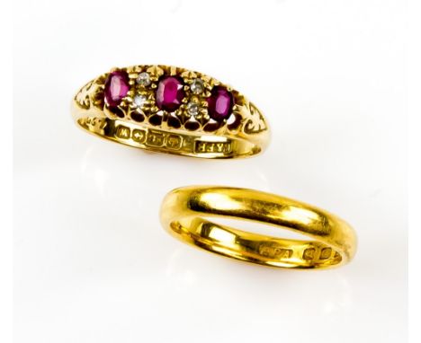 Antique ruby and diamond ring, mounted in 18 ct, ring size O and wedding band, in 22 ct yellow gold, size L.   CONDITION18 ct