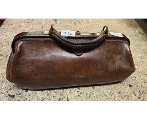 VINTAGE GLADSTONE STYLE CASE