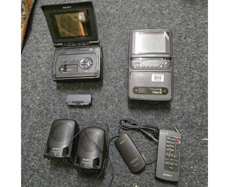 DUAL BATTERY CHARGER / DISCHARGER, CAMERA BAG WITH A CINIO VIDEO WALKMAN, VIVIO 8 & ACCESSORIES & OTHER CAMERA'S
