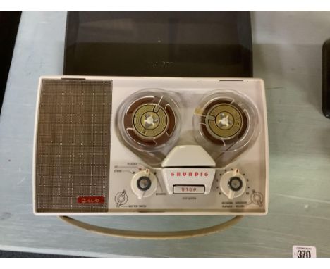 GRUNDIG VINTAGE TAPE TO TAPE MACHINE