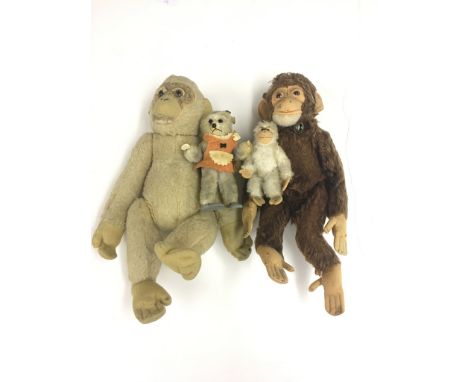 A quanity of plush monkeys to inc Steiff
