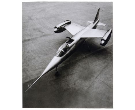 Technik - Luftfahrt - - Sammlung von ca. 160 (dazu ca. 40 Doubletten) Original-Photographien von Flugzeugen und Hubschraubern