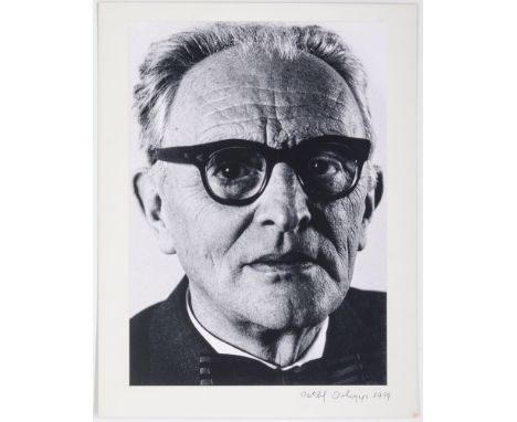 Burchartz, Max - Aus dem Nachlass - - Orlopp, Detlef. Porträtphotographie von Max Burchartz. Vintage. Silbergelatine auf AGFA